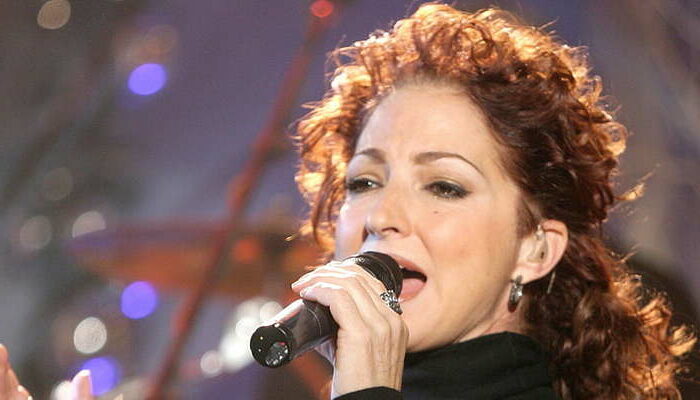 gloria estefan- richest female singers net worth